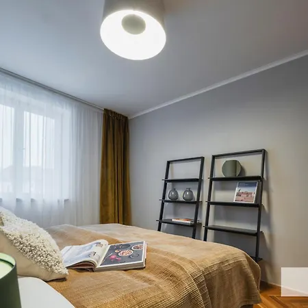My Second - Nekazanka 17, 606 Apartament *